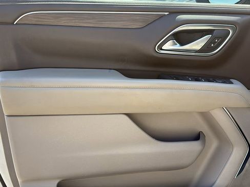 Used 2022 Chevrolet Tahoe LT w/ LT Signature Plus Package image 20