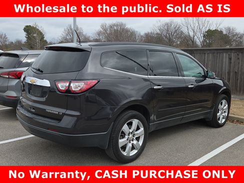 Used 2016 Chevrolet Traverse LT w/ Style and Technology Package image 7
