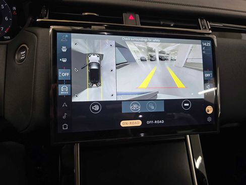 New 2026 Land Rover Range Rover Velar Dynamic SE image 29