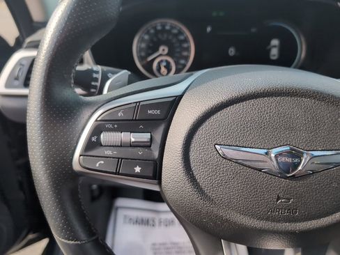 Used 2023 Genesis G70 2.0T image 23
