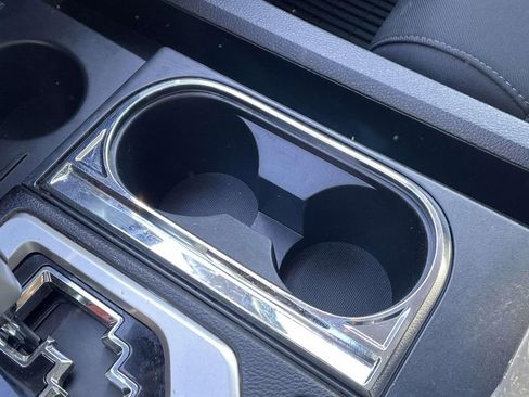 Used 2018 Toyota Tundra SR5 w/ SR5 Upgrade Package image 29