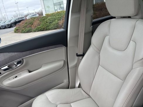 Certified 2023 Volvo XC90 B6 Plus w/ Protection Package Premier image 31