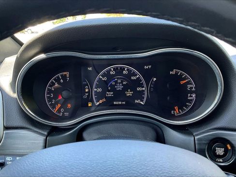 Certified 2021 Jeep Grand Cherokee Limited image 11