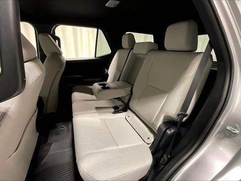 Used 2025 Toyota 4Runner SR5 image 25