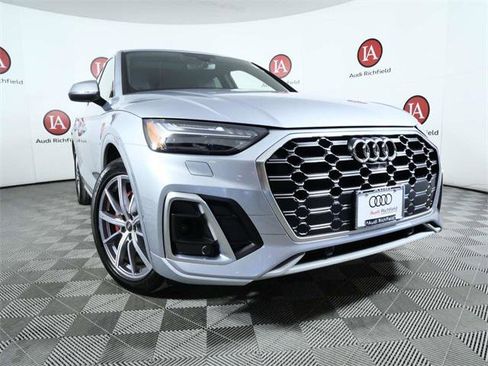 Used 2023 Audi SQ5 Prestige w/ Prestige Package image 2
