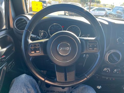 Used 2017 Jeep Wrangler Unlimited Sport w/ Quick Order Package 24S image 16