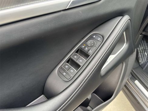 Certified 2025 INFINITI QX60 Luxe image 16