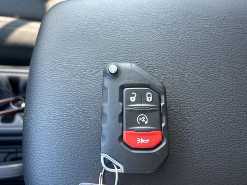 Used 2023 Jeep Wrangler Unlimited Sahara w/ Cold Weather Group AWD/4WD image 14