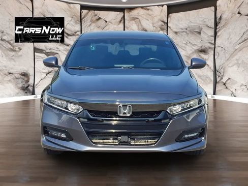 Used 2018 Honda Accord Sport image 2