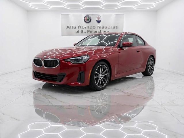 Used 2025 BMW 230i Coupe RWD image 2