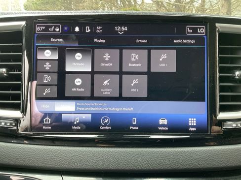 Used 2024 Chrysler Pacifica Touring-L image 17