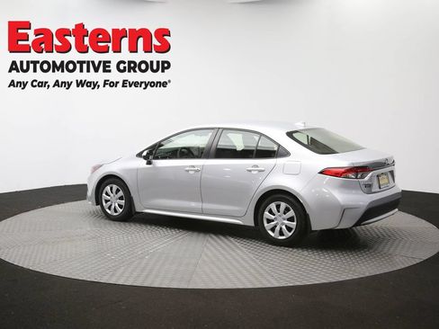 Used 2022 Toyota Corolla LE FWD image 61