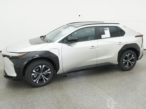 New 2025 Toyota bZ4X FWD image 13