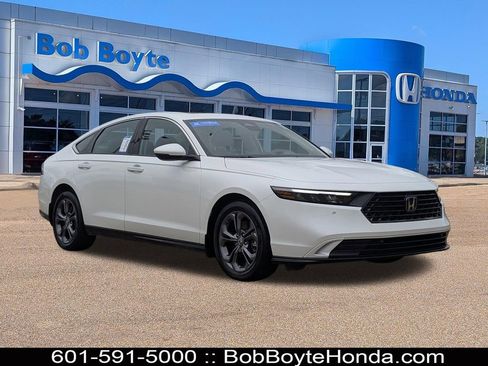 Used 2024 Honda Accord EX-L image 1