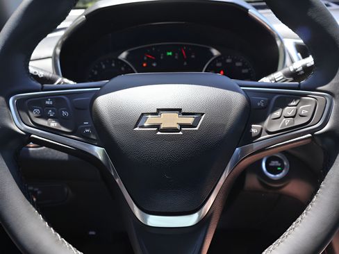 Used 2024 Chevrolet Equinox LT w/ LPO, Floor Liner Package AWD/4WD image 19