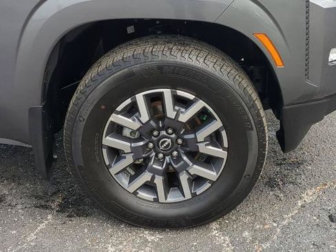 Certified 2024 Nissan Frontier SL w/ Technology Package RWD image 11