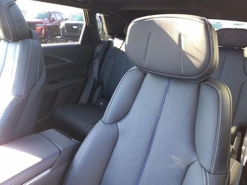 New 2025 Cadillac Lyriq Sport image 19