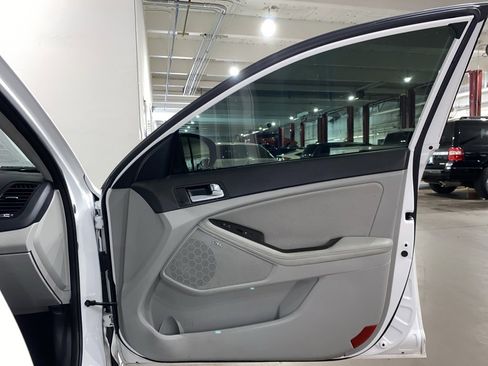 Used 2015 Kia Optima EX w/ EX Premium Package image 11