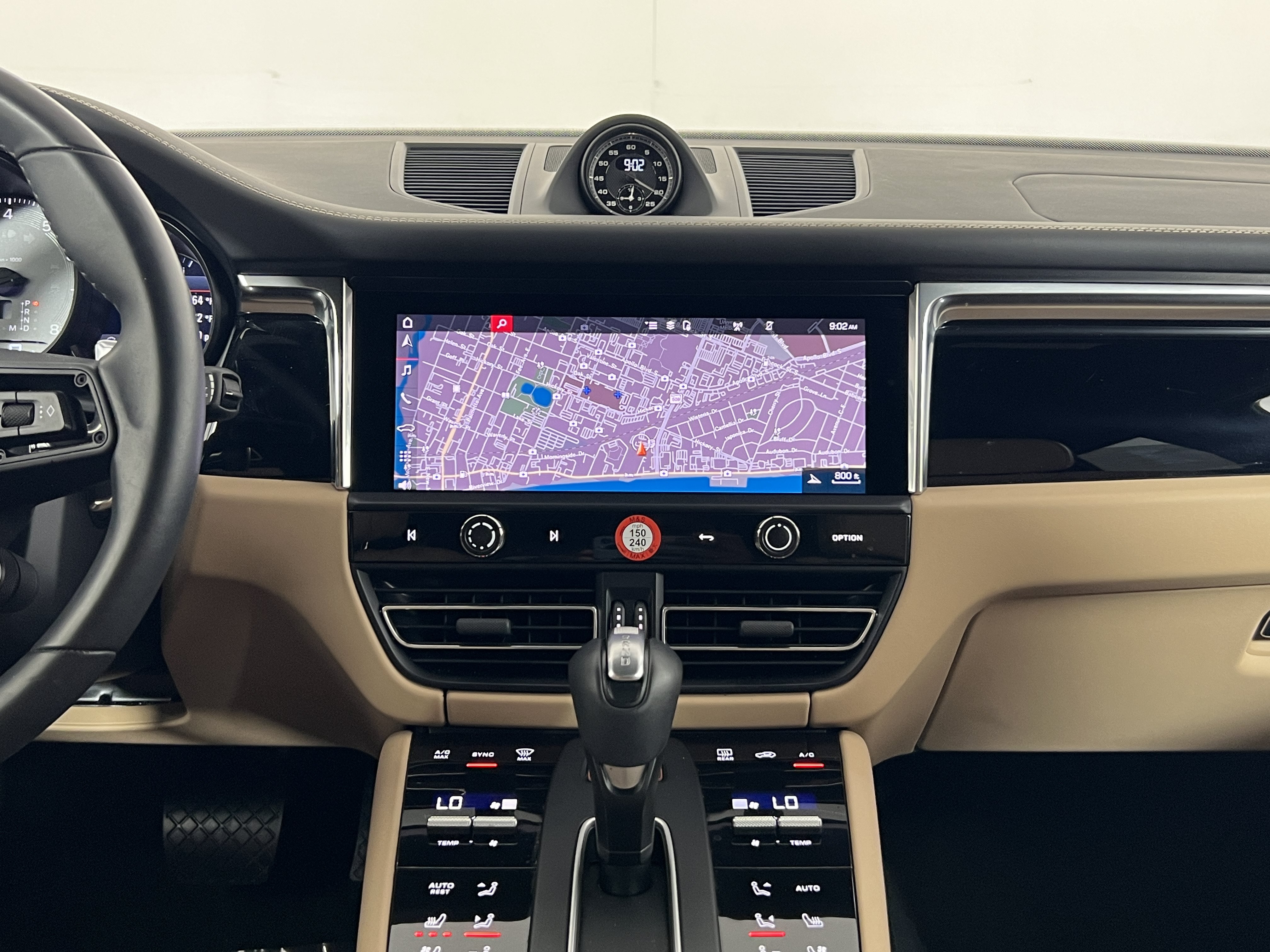Certified 2026 Porsche Macan S AWD/4WD image 19