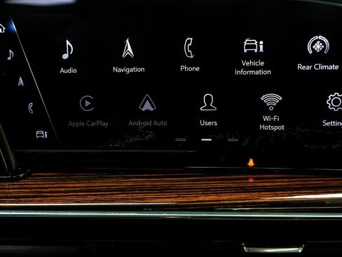 Used 2021 Cadillac Escalade Premium Luxury image 29