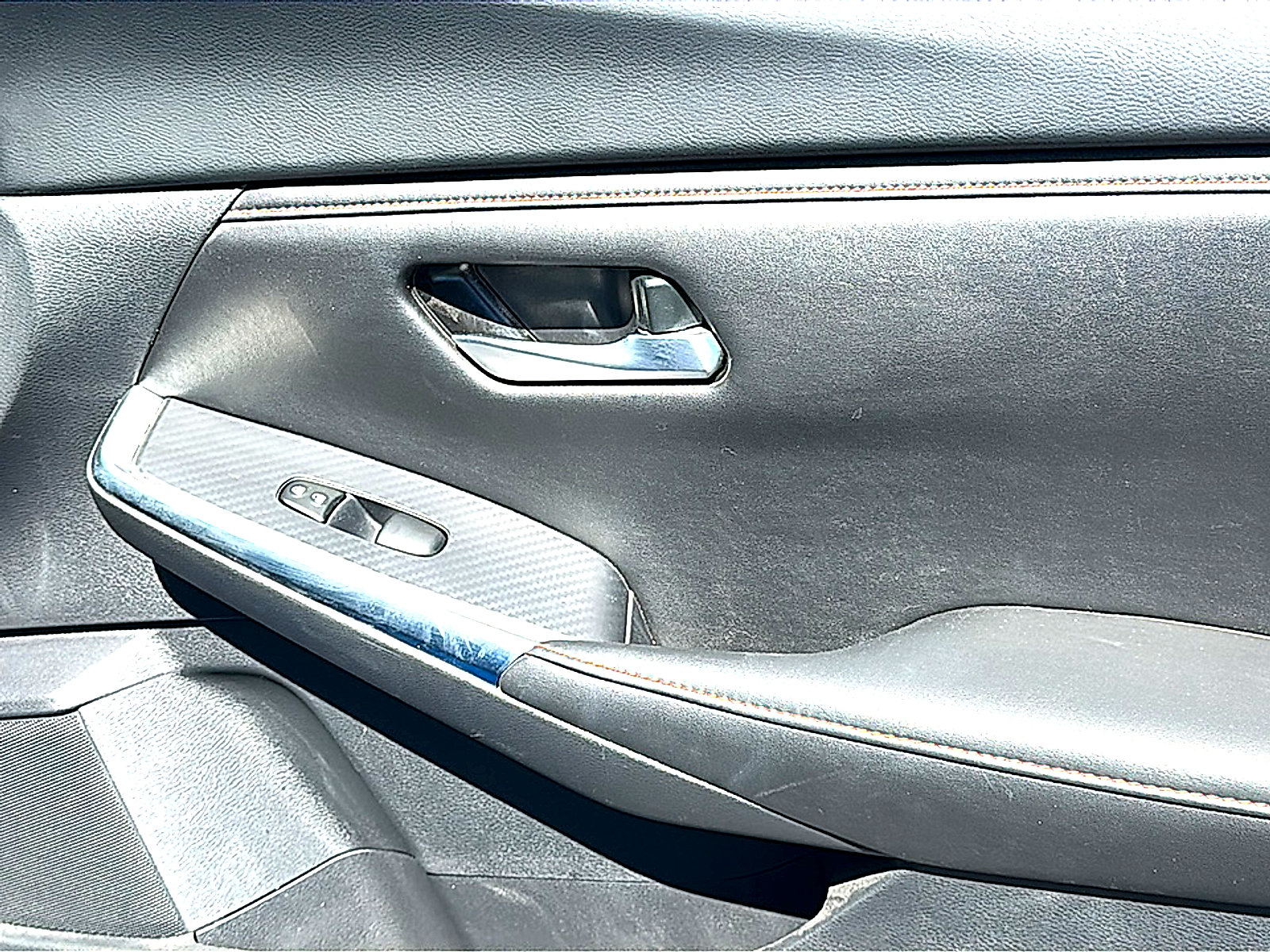 Used 2025 Nissan Sentra SR FWD image 27