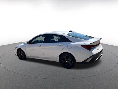 Used 2026 Hyundai Elantra Sport FWD image 9