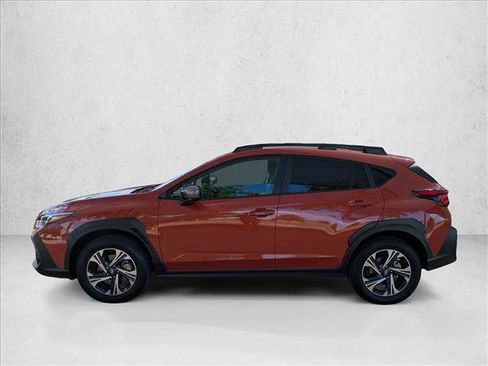 Used 2024 Subaru Crosstrek 2.0i Premium w/ Crosstrek Mirror Package AWD/4WD image 9