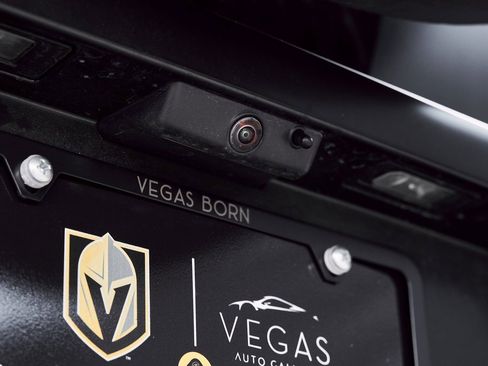 Used 2025 Land Rover Defender 110 V8 image 13