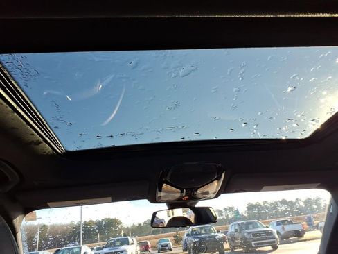 Used 2025 BMW 330i xDrive Sedan image 8