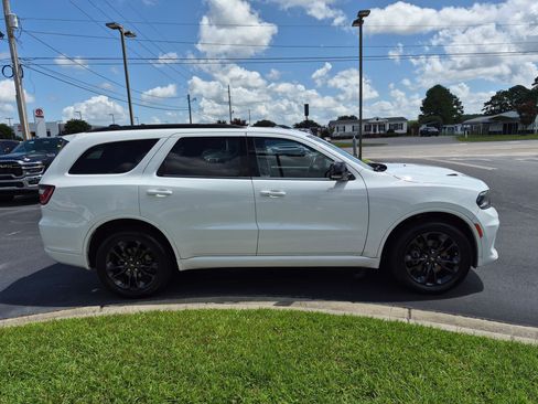 Used 2023 Dodge Durango GT AWD/4WD image 4