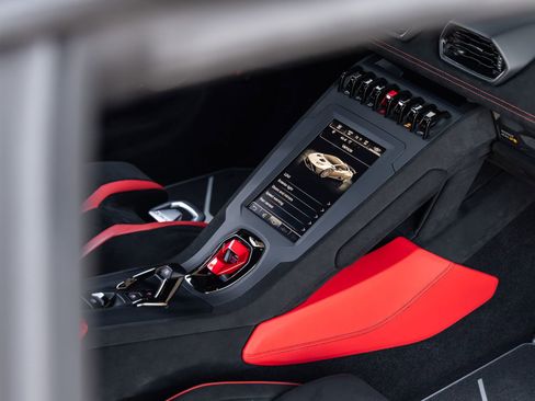 Used 2022 Lamborghini Huracan STO image 47