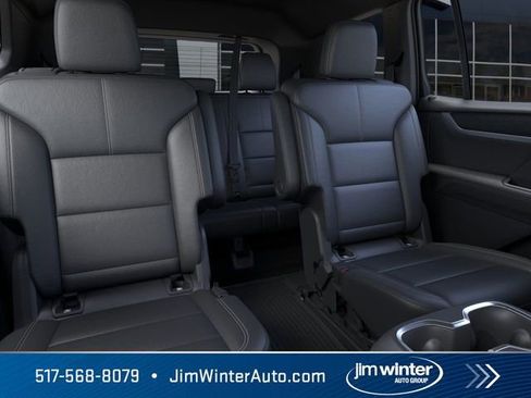 Used 2025 GMC Acadia Elevation w/ Elevation Premium Package image 17