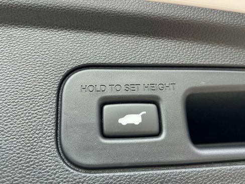 Used 2023 Acura MDX A-Spec image 8