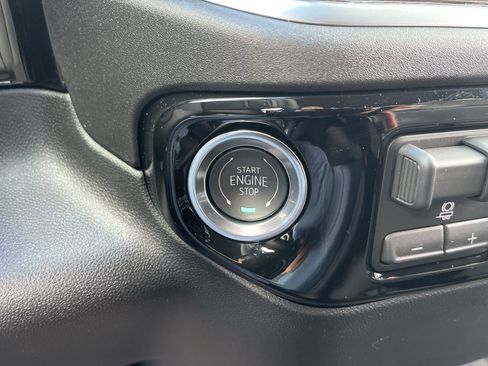 New 2026 GMC Sierra 1500 Elevation image 51