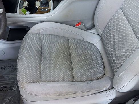 Used 2021 GMC Acadia SLE w/ Driver Convenience Package image 21