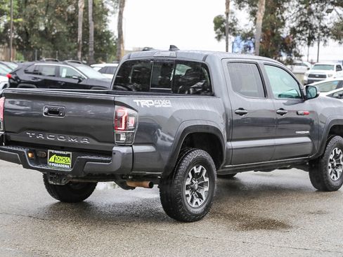 Used 2020 Toyota Tacoma TRD Off-Road w/ Technology Package image 6