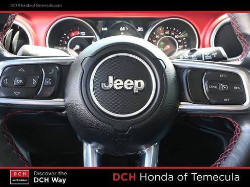 Used 2021 Jeep Wrangler Unlimited Rubicon AWD/4WD image 16