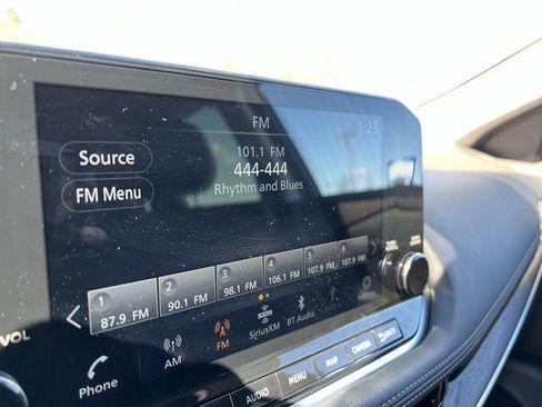 Used 2023 Nissan Rogue Platinum w/ Platinum Premium Package image 13