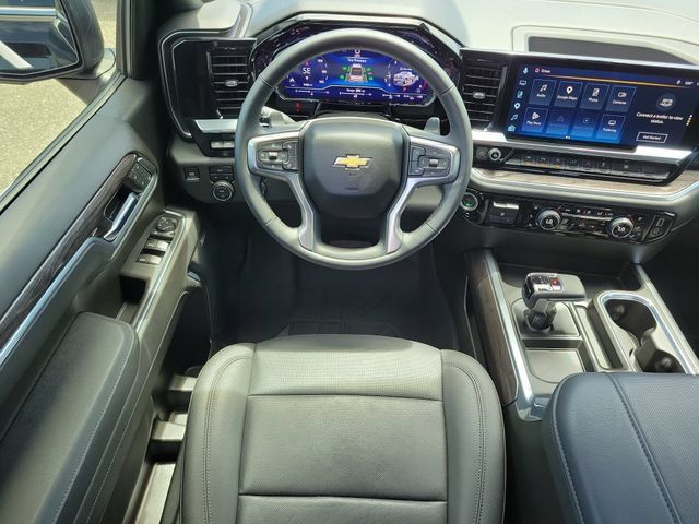 Used 2025 Chevrolet Silverado 1500 LTZ w/ LTZ Premium Package AWD/4WD image 14