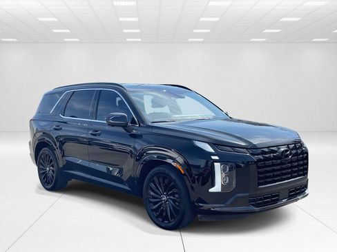 Used 2024 Hyundai Palisade Calligraphy image 1
