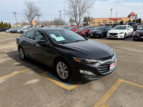 Used 2023 Chevrolet Malibu LT image 3