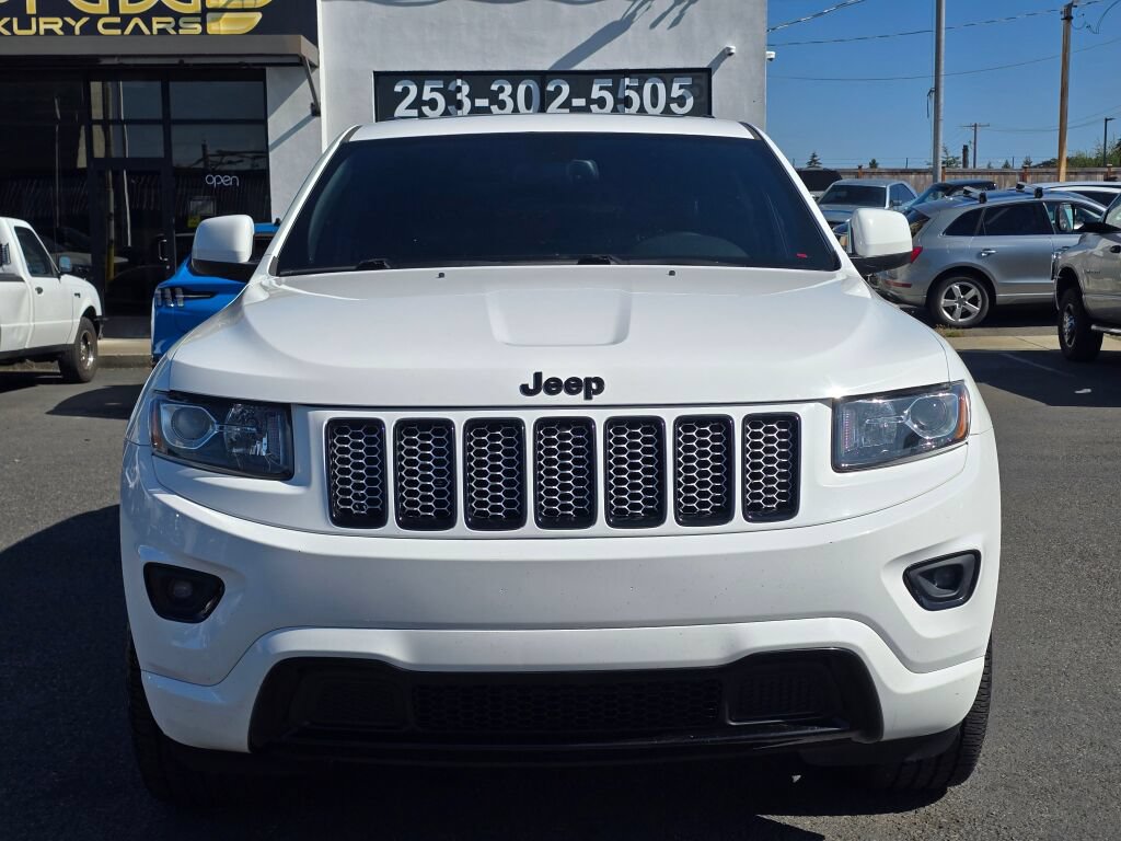 Used 2015 Jeep Grand Cherokee Altitude AWD/4WD image 3