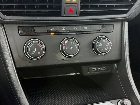 Used 2023 Volkswagen Jetta Sport FWD image 17