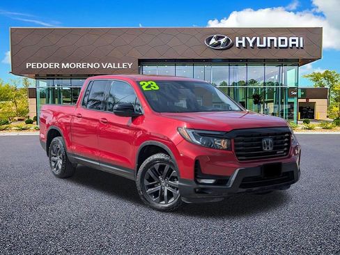 Used 2023 Honda Ridgeline Sport image 2