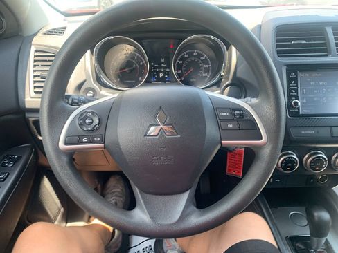 Used 2021 Mitsubishi Outlander Sport LE FWD image 4