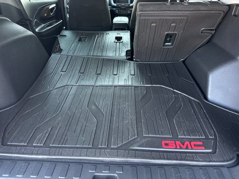 Used 2020 GMC Terrain SLE w/ Elevation Edition AWD/4WD image 14