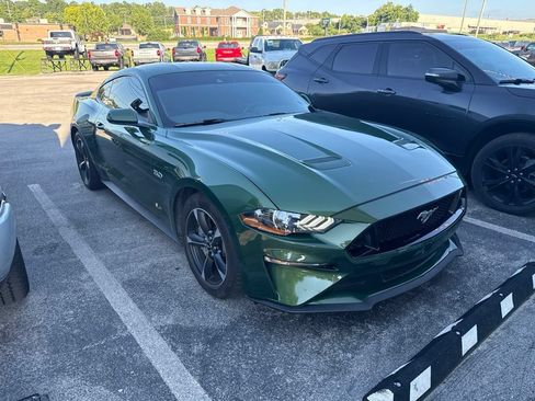 Used 2022 Ford Mustang GT w/ Equipment Group 301A RWD image 2