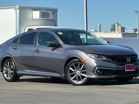 Used 2019 Honda Civic EX image 2