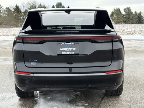 Used 2024 Jeep Wagoneer Launch Edition image 31