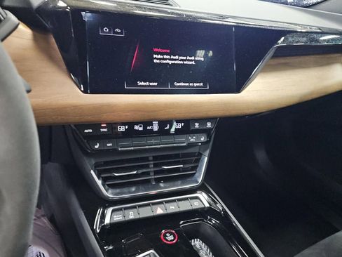 Used 2022 Audi e-tron GT Premium Plus AWD/4WD image 7